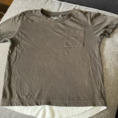 コンバース赤Tシャツなどの画像