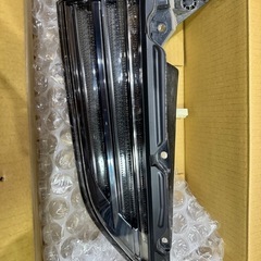 レクサス LX570 リアランプ 左 純正 美品