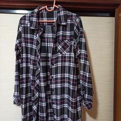 チェックのシャツワンピースの画像
