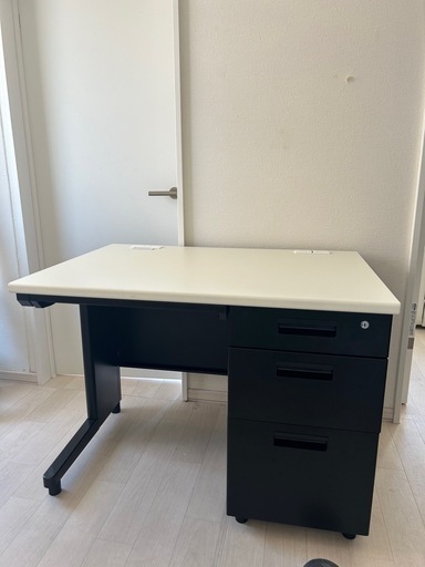 【美品】オフィスデスク値下げ交渉可能！！