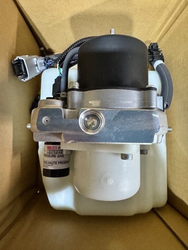 レクサス LX570 ハイトコントロールポンプ＆モーター 純正 新品未使用