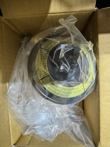 レクサス LX570 アキュームレータ フロント 純正 新品未使用