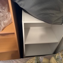 棚　三段　２つの画像