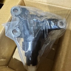 レクサス LX570 フロントショック アブソーバコントロールバルブ ASSY LH 純正 新品未使用の画像