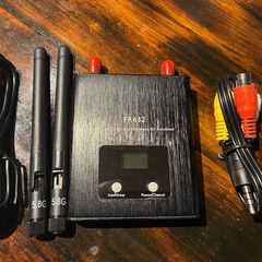 FR632 ダイバーシティ 5.8GHz帯 32CH オートスキャンLCD A / V レシーバ ドローン 受信の画像