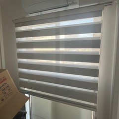 　TAKIBLIND オーダーメイド 調光 遮光 ロールスクリーン　タキブラインド　①の画像