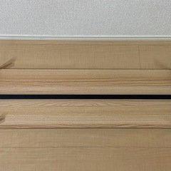 パソコンデスクの画像