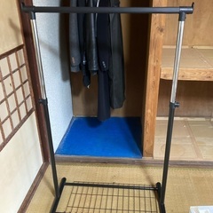 ハンガーラック