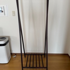 木製ハンガーの画像