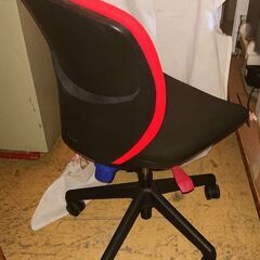 🔴山口市、赤黒学習イス￥3000🔴布ツートンカラー🔴実用品の画像