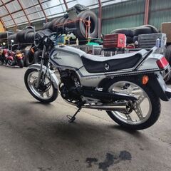 CB125T