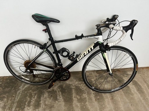 ロードバイク　GIANT DEFY ALUXX