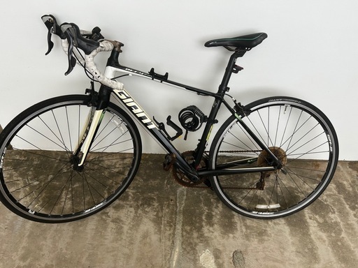 ロードバイクGIANT DEFY ALUXX (箕浦 寿治) 安里のロードバイク