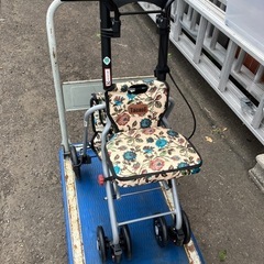 座れるタイプ の シルバーカー TacaoF OD-36 手押し...