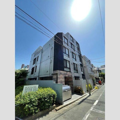 初期費用も安く審査も緩い!!💪こんなオシャレなデザイナーズに住みたい🤍                                        🎶🎶♠️♠️ - 世田谷区