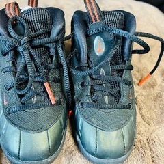 新品⭐️ナイキNIKE キッズシューズ　スニーカー　子供靴　ベビーシューズ　14　　　　の画像