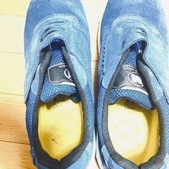 スニーカー型安全靴 28cm MIDORI