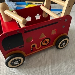 アイムトイ ウォーカー&ライド 消防車 手押し車の画像