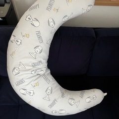 スヌーピー腰巻クッションの画像