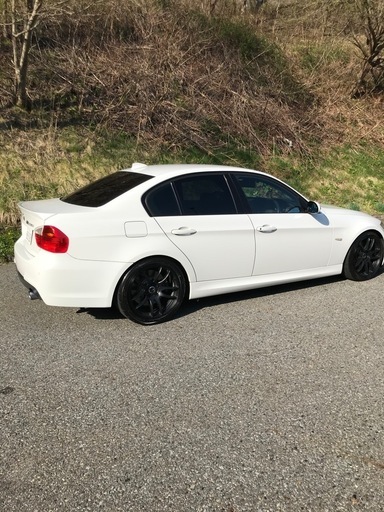 BMW E90 335i
