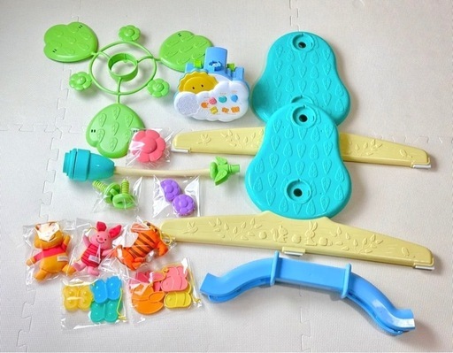 ベビーベッド／メリー／プレイジム／授乳クッション等まとめ売り