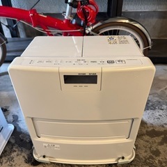 無料で石油ファンヒーター2台灯油タンクポンプセット