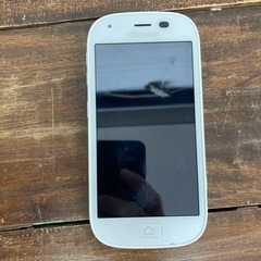 ドコモらくらくスマートフォン4