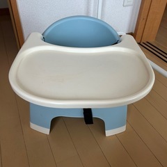 ローチェア　ベビーチェア　テーブル　お食事テーブル　ミッキー