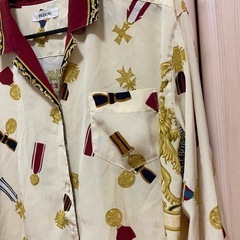 インゲボルグ　スカーフ柄シャツの画像