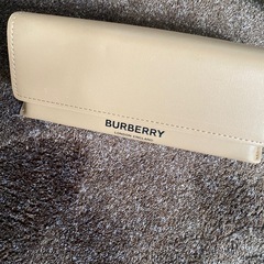 Burberryメガネケース　安いと思います