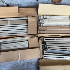 エアコン取付器具　たてさん　1箱500円