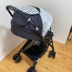 【決まりました】コンビメチャカルハンディオート4キャスplusエッグショックHF ベネチアンブラックの画像