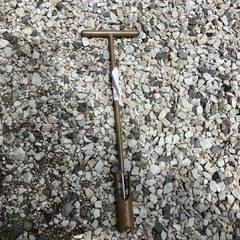 土に穴を掘る物 あげます