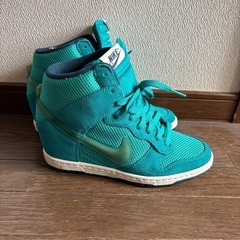 NIKE インソールスニーカー24.5の画像
