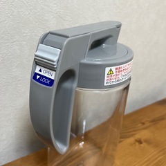 麦茶ポットの画像