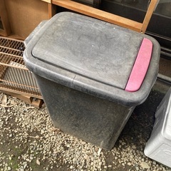大きめのゴミ箱