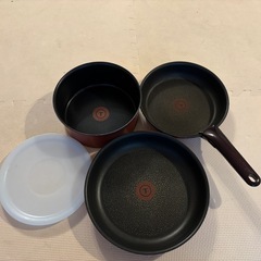 取手の取れるフライパンと鍋セット