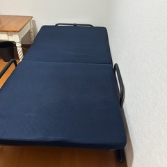 折りたたみシングルベッド