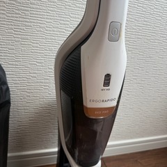 掃除機　エレクトロラックス　コードレス　付属品ありの画像