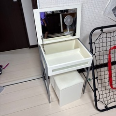 ドレッサー