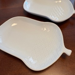 IKEA イケア　小皿　プレート　どんぐり　ドングリ　食器11×16 cmの画像
