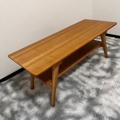 テーブル