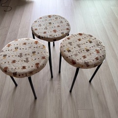 ニトリ　スツール　3個　クッション付きの画像