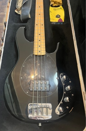 ミュージックマンスティングレイ2005年製USA