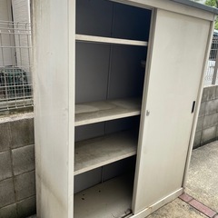 （軽トラ等で運べる方へ）スチール棚（室外使用）