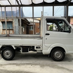 【再値下げしました】軽トラ NT100クリッパー 5MT 車検令和8年1月までの画像
