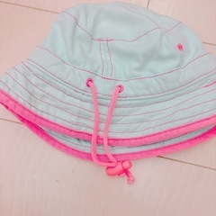 ロキシーハットの画像