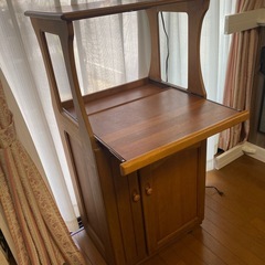 家具調レンジ台（カリモク）の画像
