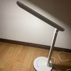 テーブルライト　コンパクトの画像
