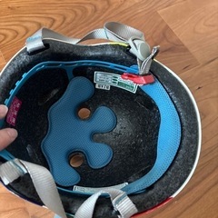 幼児用ヘルメットの画像
